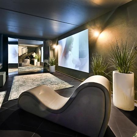 카우나스 Jacuzzi Cinema Loft 아파트 외부 사진