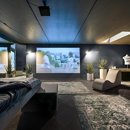 카우나스 Jacuzzi Cinema Loft 아파트 외부 사진