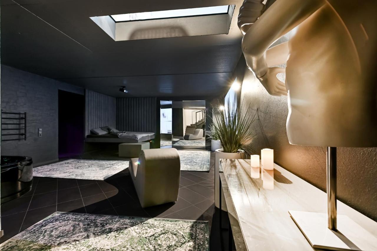 카우나스 Jacuzzi Cinema Loft 아파트 외부 사진