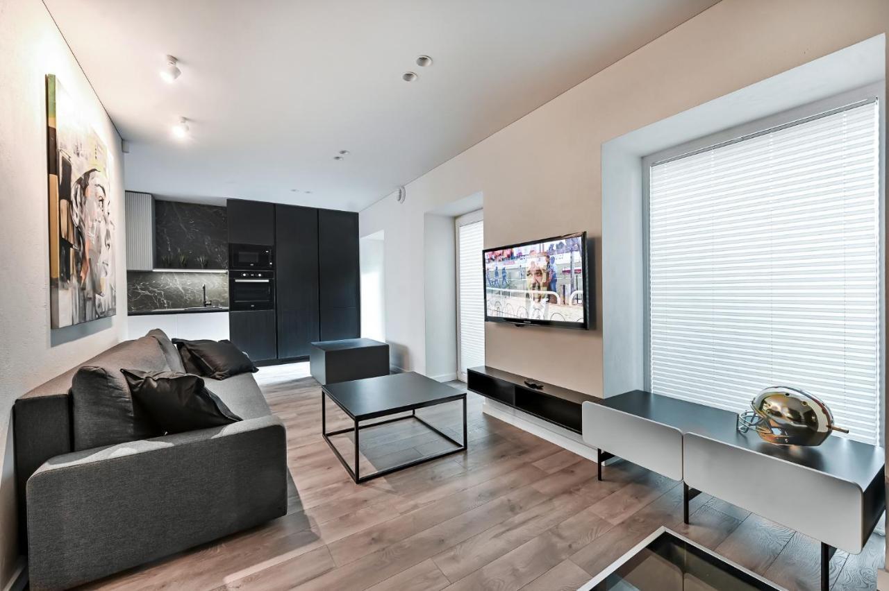 카우나스 Jacuzzi Cinema Loft 아파트 외부 사진