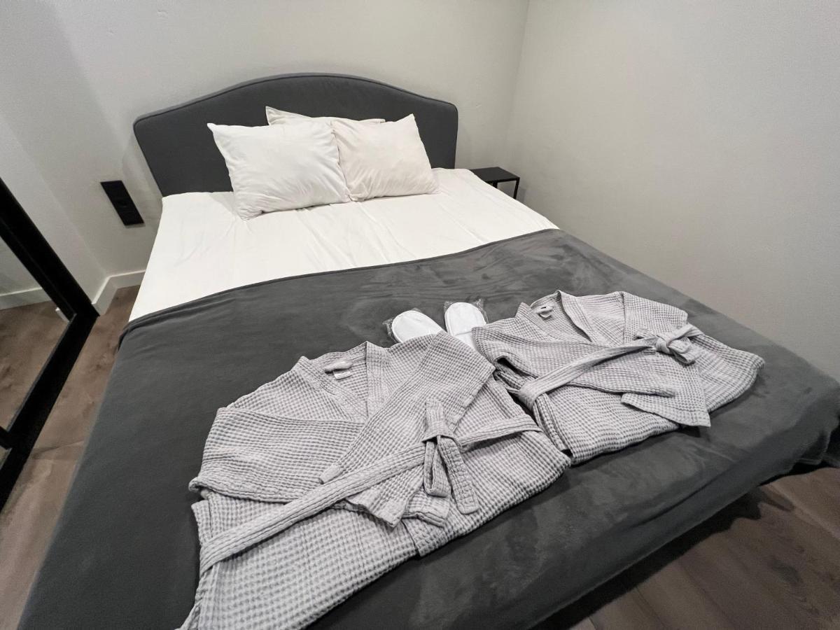 카우나스 Jacuzzi Cinema Loft 아파트 외부 사진